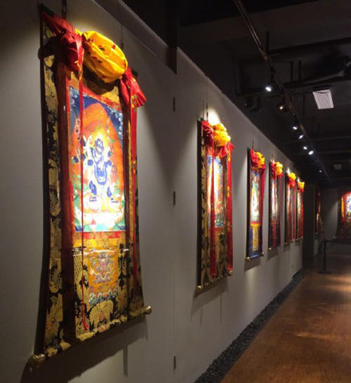 滬藏文藝交流中心開(kāi)幕 國(guó)寶級(jí)藏品現(xiàn)場(chǎng)直擊|圖