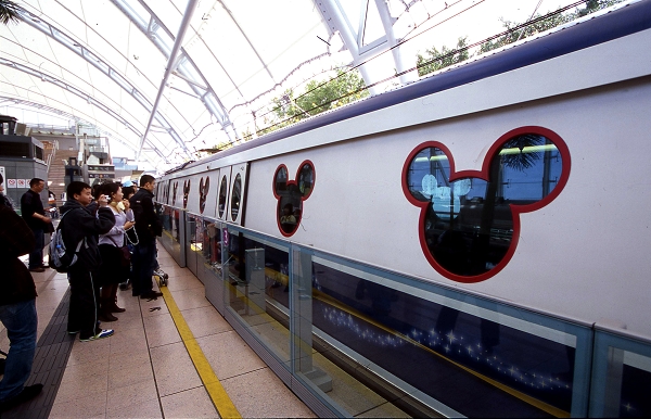 滬迪士尼地鐵列車不萌 回應(yīng)：是11號線一部分|圖