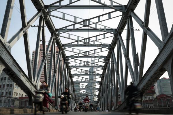 上海百歲老橋大修：數(shù)百噸橋身將移入廠房