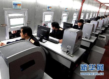 上海春運(yùn)售票第一天：高鐵“清淡”普通車“火爆”
