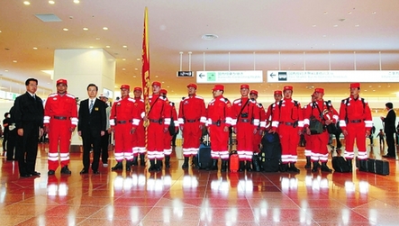 中國救援隊(duì)抵達(dá)日本災(zāi)區(qū)