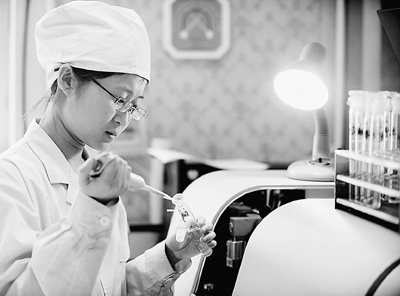 中國(guó)食品質(zhì)量安全問(wèn)題屢發(fā)生 引起公眾密集關(guān)注