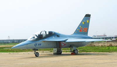 中國飛機高調(diào)亮相巴黎航展 C919引各方關(guān)注(圖)