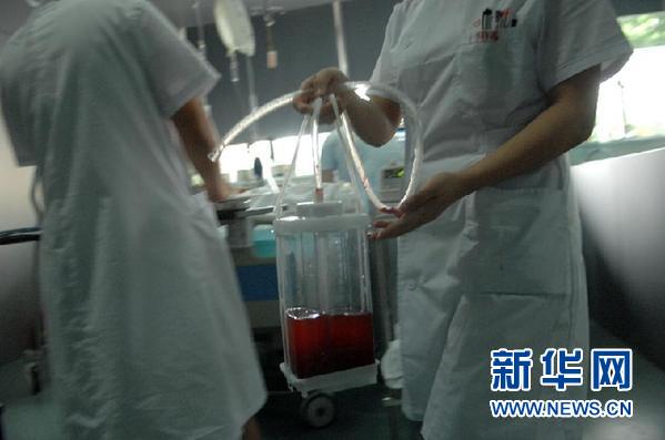 千方百計(jì)救治甬溫線事故傷者:1人1專(zhuān)家 1人1方案
