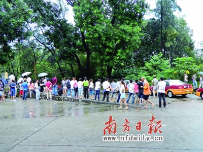 網(wǎng)友曬學(xué)車潛規(guī)則：教練提醒學(xué)員帶多點錢