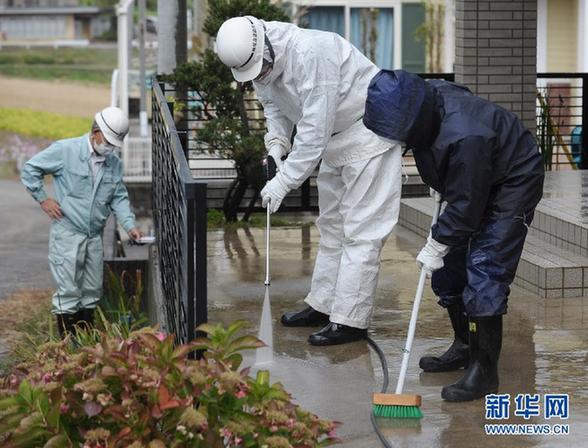 日本福島進行清除放射性物質作業(yè)