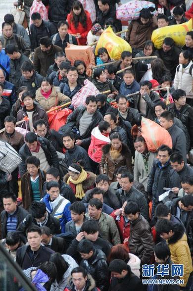 2012鐵路春運今日結(jié)束 共發(fā)送旅客超2.35億人次