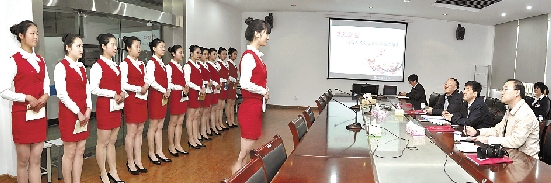 人民大會堂招聘服務(wù)員堪比招空姐