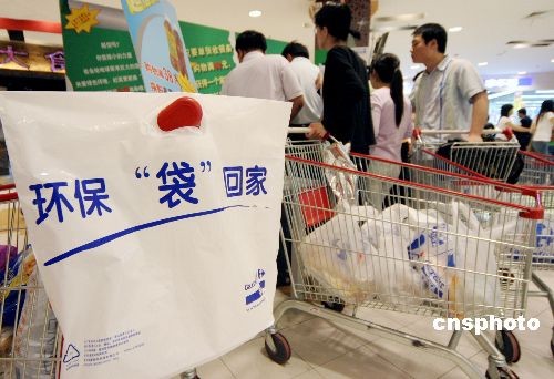 購物卡實名滿歲難顯效 盤點落寞的“新規(guī)”們