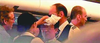空姐被打事件真相仍不明朗 網(wǎng)上不斷冒出新版本