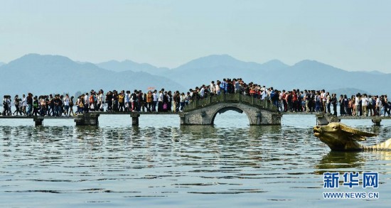 中秋國慶長假期間全國119個景區(qū)接待游客超過3400萬