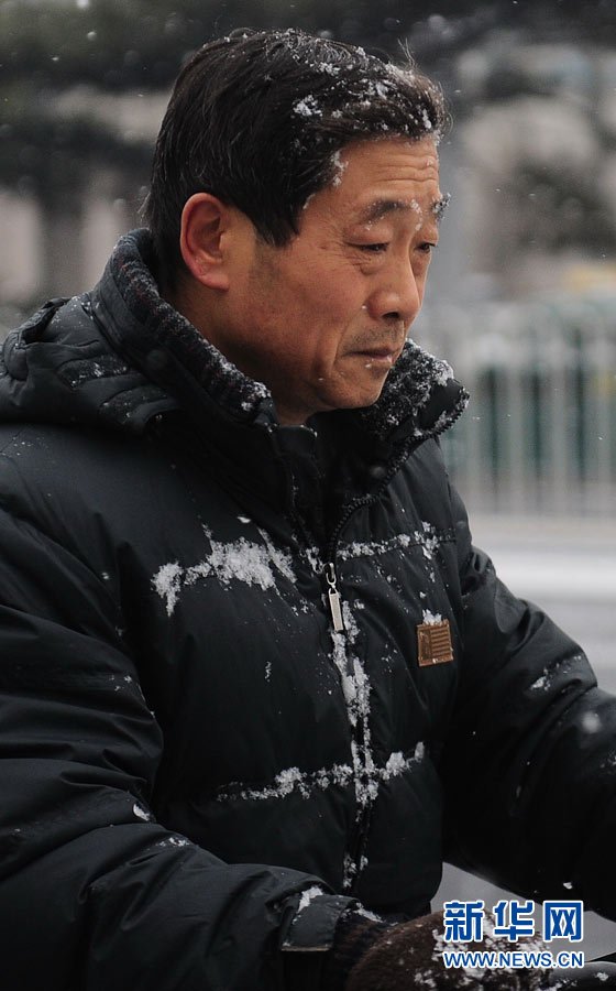 “雪花紛飛看京城”：北京大部地區(qū)迎來降雪