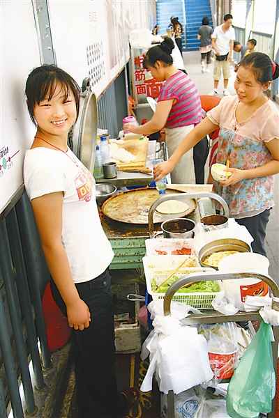 新生代農(nóng)民工底層生活記錄：繁華城市的匆匆過客