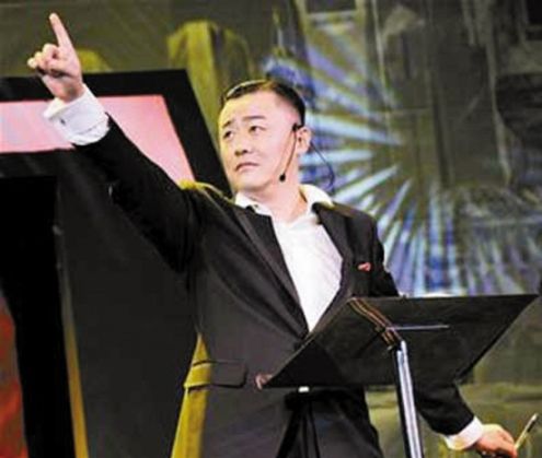 周立波暗諷徐崢被指素質(zhì)差 盤點周立波罵人事件