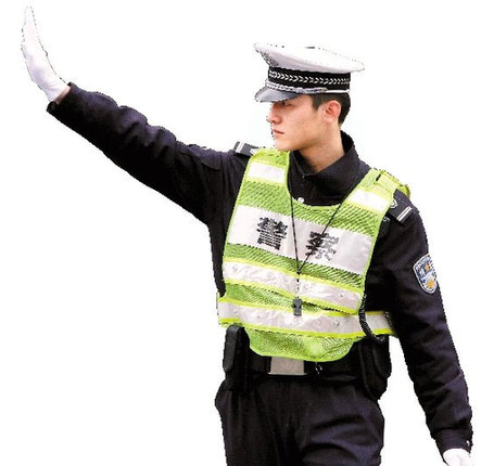 杭州最帥交警走紅網(wǎng)絡(luò) 拒絕女市民合影要求(圖)