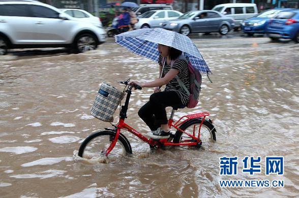 南方現(xiàn)今年最強(qiáng)降雨