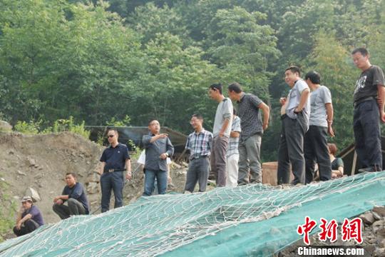 北川縣副縣長(zhǎng)蘭輝帶病堅(jiān)持工作 不幸因公殉職