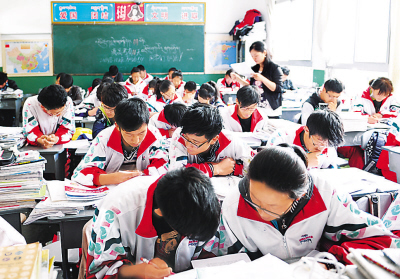 2013高考招生探班：盤(pán)點(diǎn)人氣高學(xué) 熱門(mén)專(zhuān)業(yè)