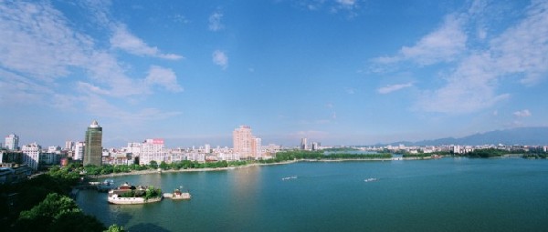 “跟隨課本閱讀千年九江”——北大學(xué)子九江采風(fēng)行