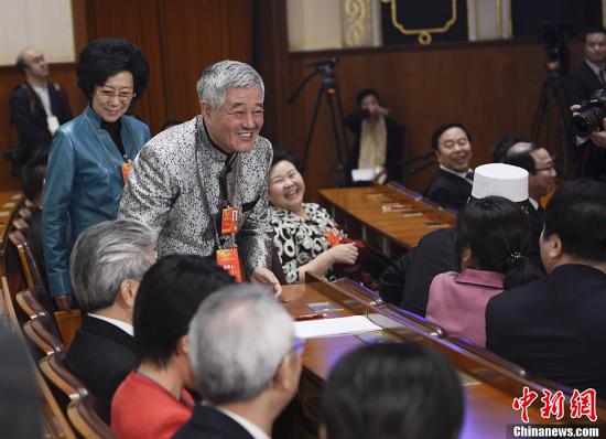 央視春晚今日公布導(dǎo)演名單 趙本山或出席發(fā)布會