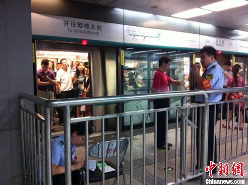 北京地鐵8號(hào)線早高峰遇信號(hào)故障 致部分列車晚點(diǎn)