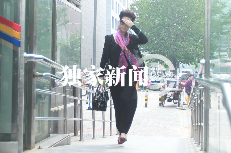 李某案舉行庭前會(huì)議夢(mèng)鴿現(xiàn)身 被告本人將出席