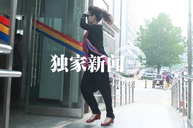 李某案舉行庭前會議夢鴿現(xiàn)身 被告本人將出席