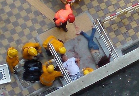 大陸男子赴香港探親被跳樓女子壓傷 場面恐怖