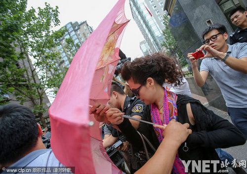 李某某律師報(bào)警：頻接騷擾電話 遭死亡威脅