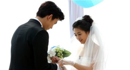 《我們結(jié)婚了》婚紗照盤點(diǎn) 維尼鬼澤最養(yǎng)眼