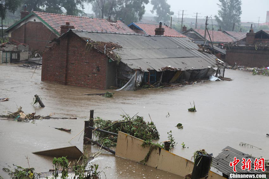 吉林暴雨多地出現(xiàn)水災(zāi)已致11人遇難
