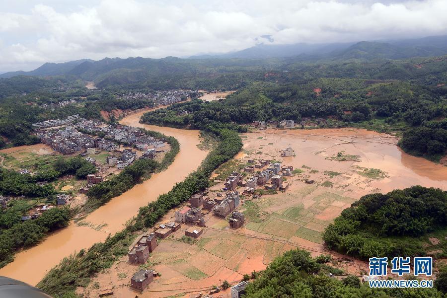 高清：航拍廣東洪水重災區(qū)龍窩鎮(zhèn)