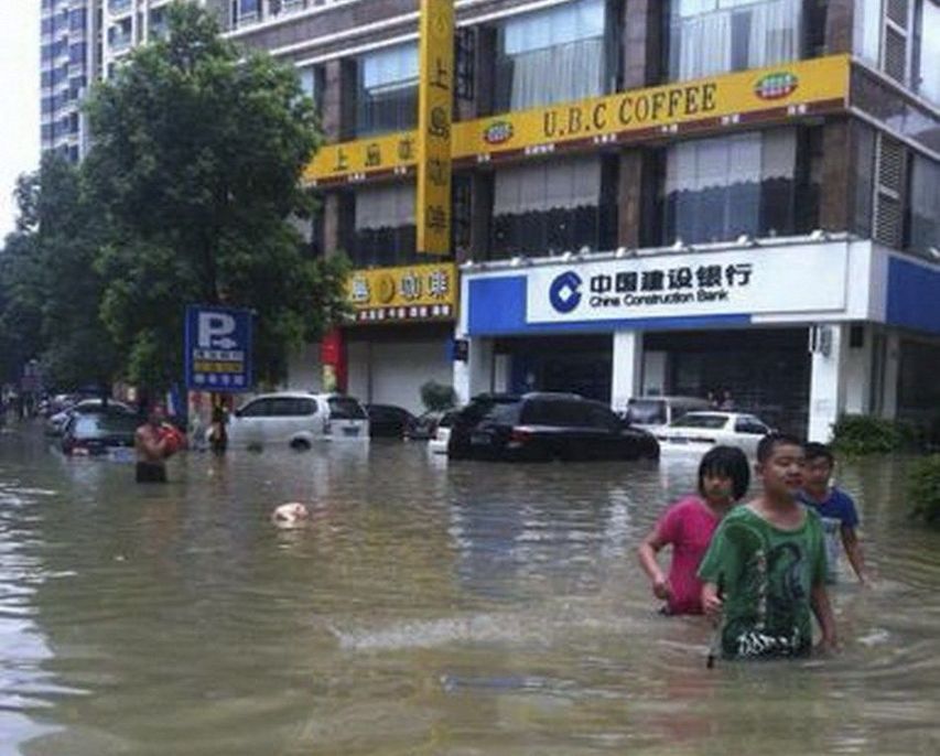 高清：航拍廣東洪水重災區(qū)龍窩鎮(zhèn)
