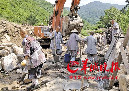 網(wǎng)曝遼寧大悲寺斂財(cái)千萬 修行居士生活如奴隸