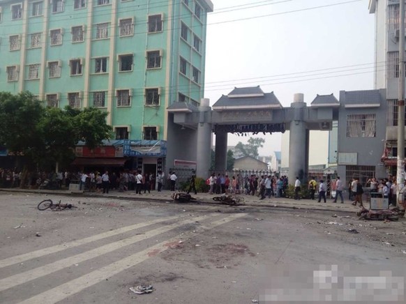 桂林小學(xué)門前爆炸案：已致2人死亡17人受傷 含10小學(xué)生