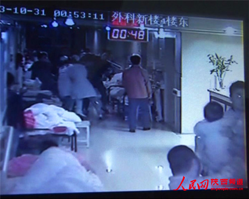 陜西漢中兩護(hù)士勇斗持刀歹徒:“90”后鄰家女孩的青春擔(dān)當(dāng)