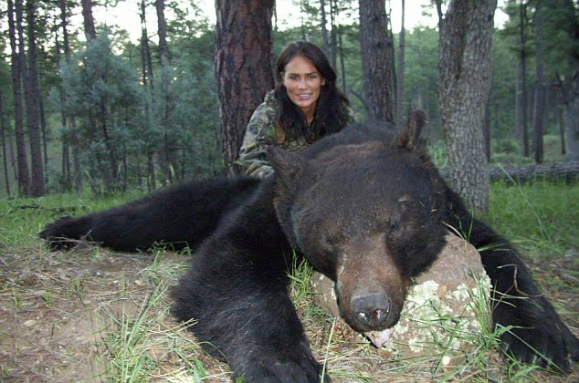 美女獵人射殺超70種動(dòng)物 堅(jiān)稱獵殺為保護(hù)
