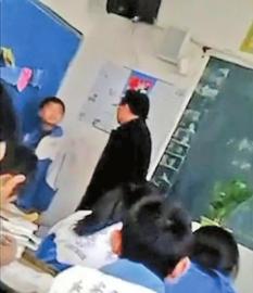 中學生上課說笑遭老師扇耳光 家長稱理解(圖)