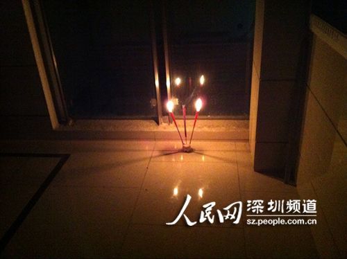 裝修工卸走道玻璃 致兩歲嬰兒33樓墜亡(圖)