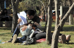 男女生不得同桌 云南會(huì)澤一中奇葩校規(guī)引熱議