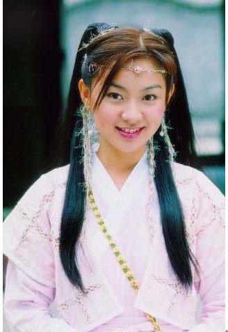 驚艷勝過主角的配角 容嬤嬤成經(jīng)典雪姨爆紅