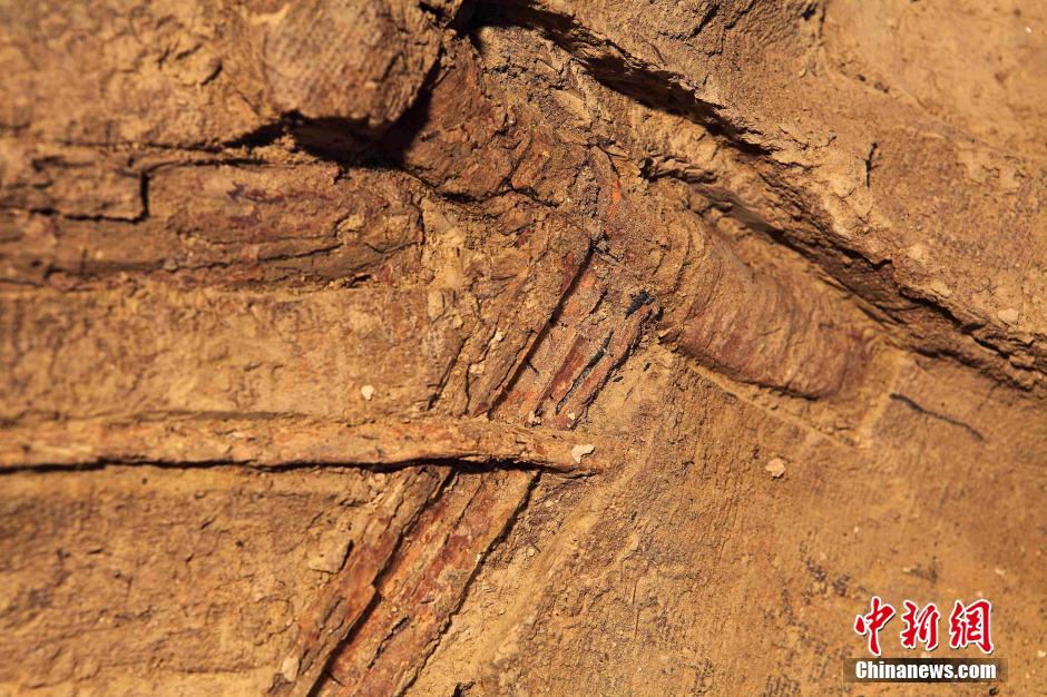 兵馬俑考古首次發(fā)現(xiàn)清晰弓弦 秦代弓弩可獲復原