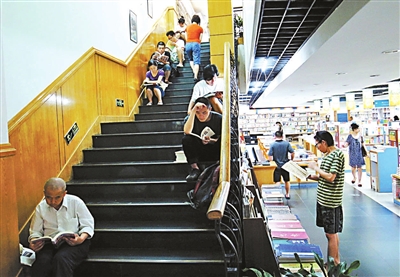 三聯(lián)書店試行24小時營業(yè)