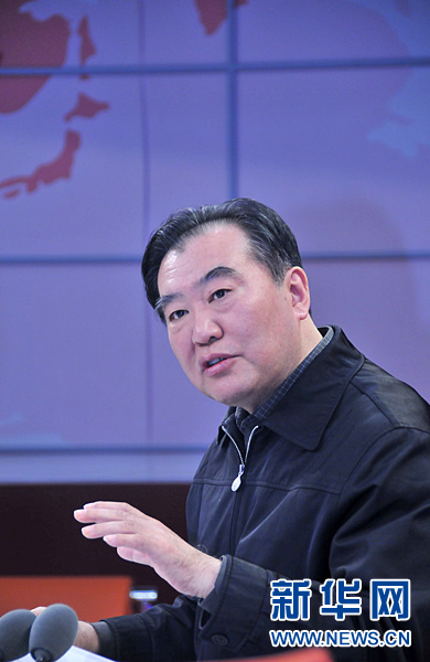 安監(jiān)總局新聞發(fā)言人解讀40號(hào)文件 談校車(chē)安全管理