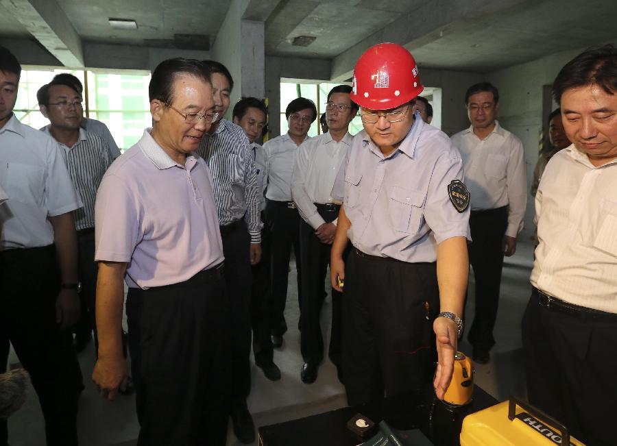 溫家寶:投入市場(chǎng)、群眾滿意是衡量保障性安居工程進(jìn)展好壞最重要的標(biāo)準(zhǔn)