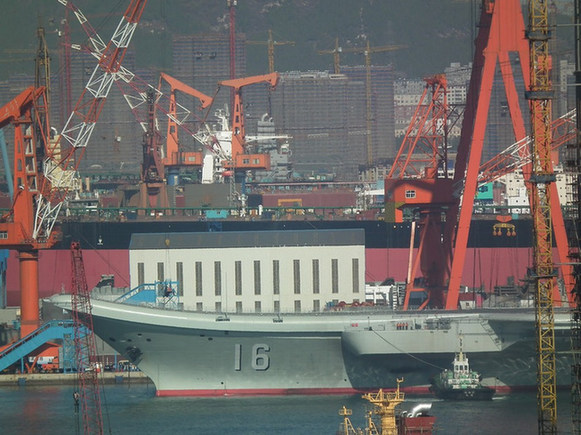 中國(guó)海軍遼寧號(hào)航母結(jié)束首航返回駐地