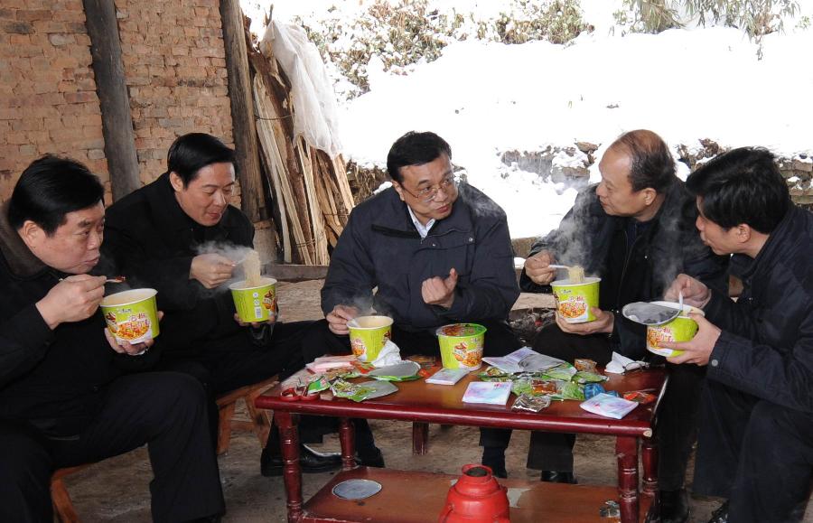 “萬事民為先”——記中共中央政治局常委李克強(qiáng)
