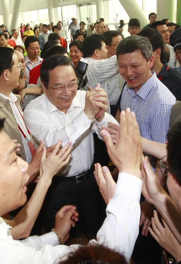 “多做實(shí)事不圖虛名”——記中共中央政治局常委俞正聲