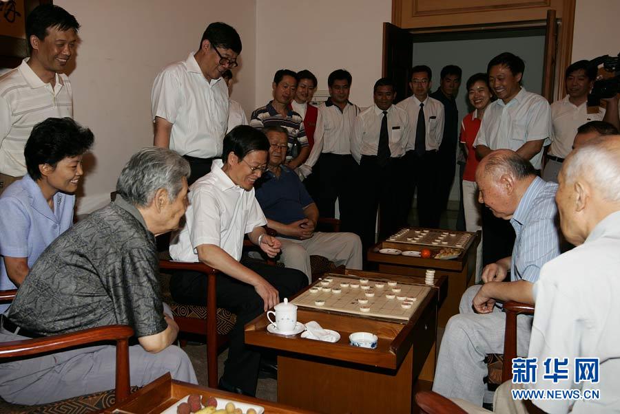 “為民、務實、清廉”——記中共中央政治局常委張高麗