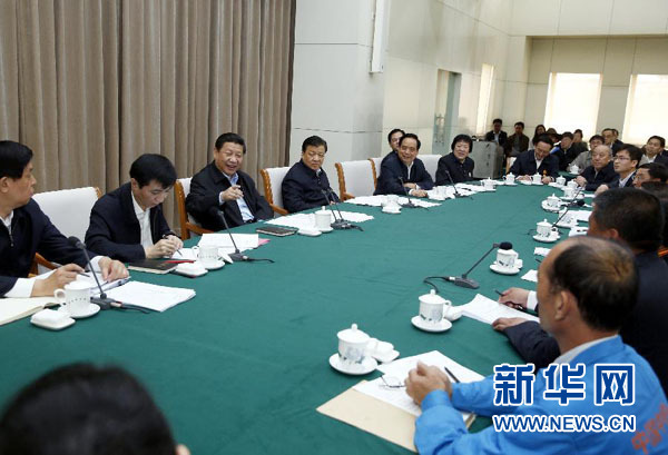 習(xí)近平同全國勞動模范代表座談并發(fā)表重要講話